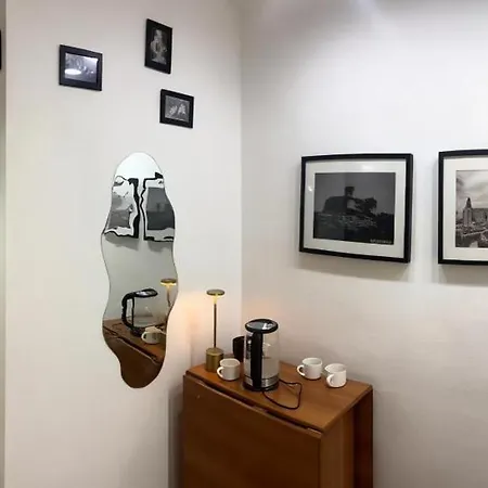 Om Center شقة تيرانا